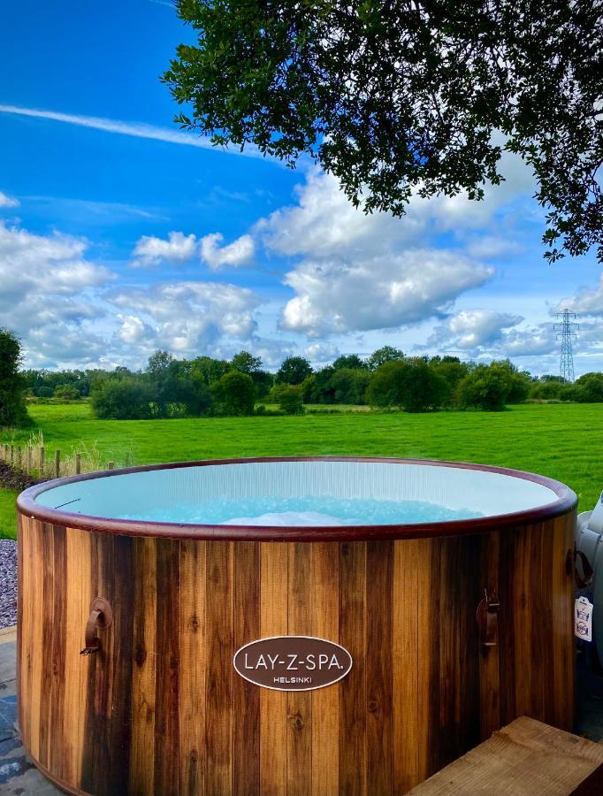 Bailey'S Hideaway Villa Portadown Bagian luar foto