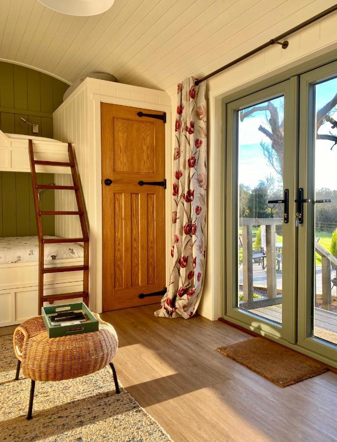 Bailey'S Hideaway Villa Portadown Bagian luar foto
