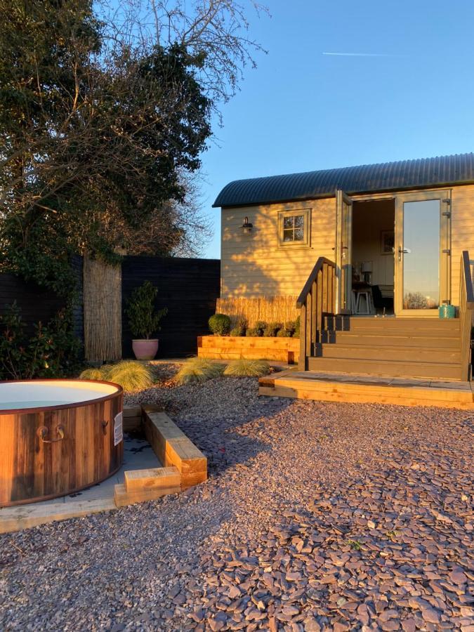 Bailey'S Hideaway Villa Portadown Bagian luar foto