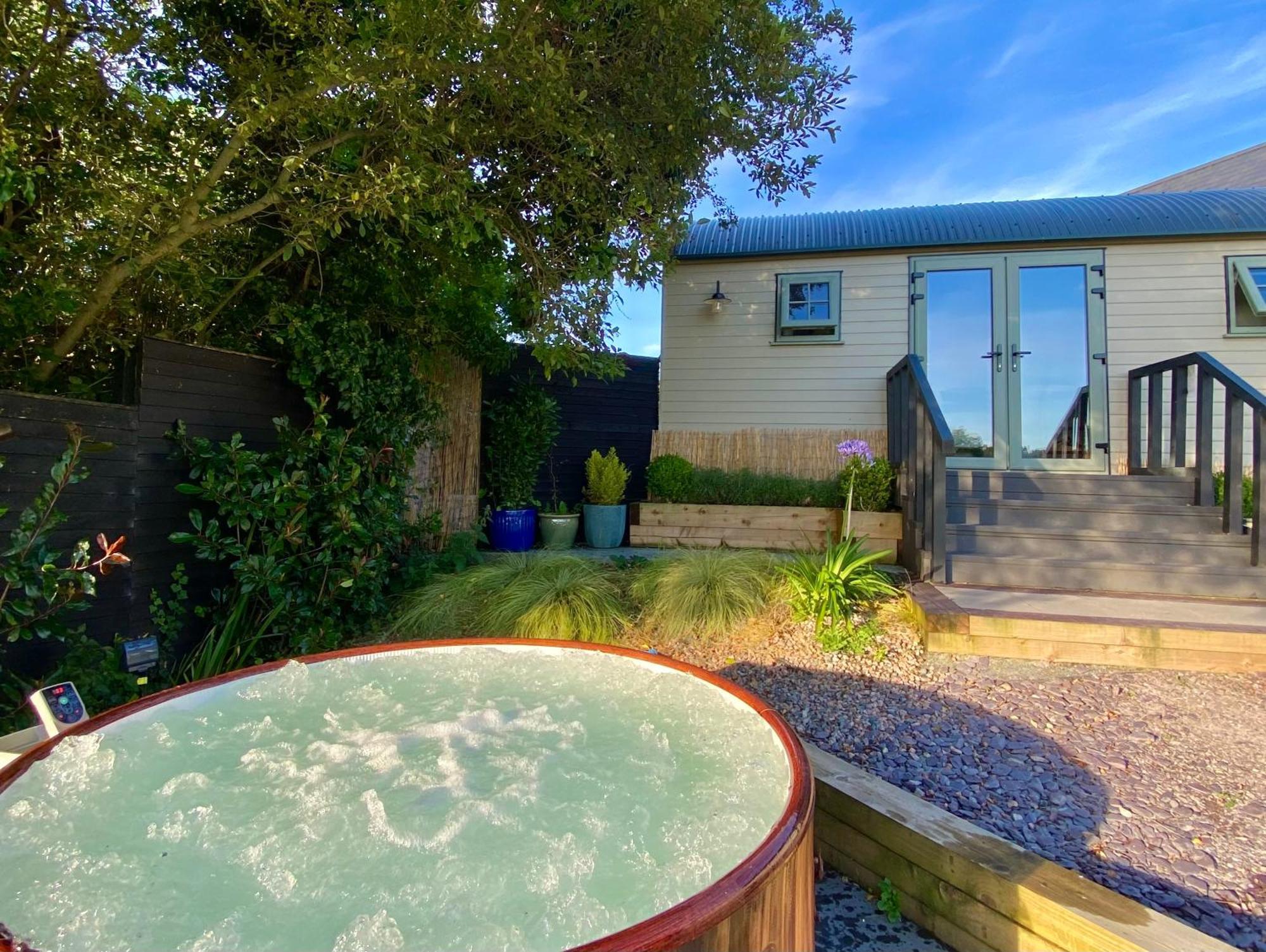 Bailey'S Hideaway Villa Portadown Bagian luar foto